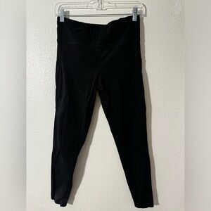 Vuori pocket legging women’s size medium